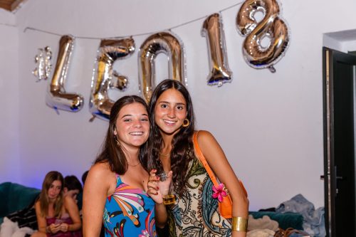 00111- 18 anos Leonor