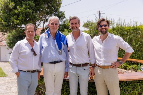 00135- 70 Anos Antonio Victor Melo