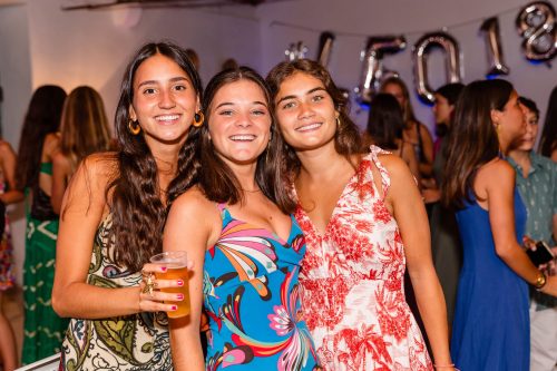 00157- 18 anos Leonor