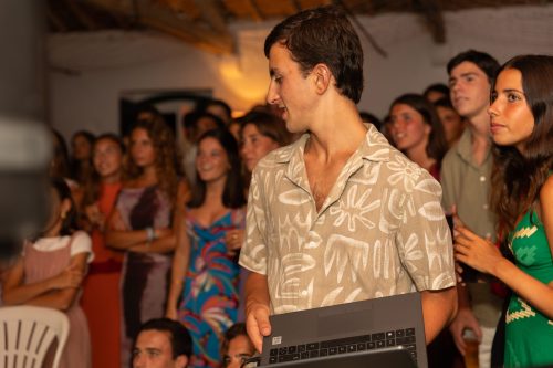 00170- 18 anos Leonor