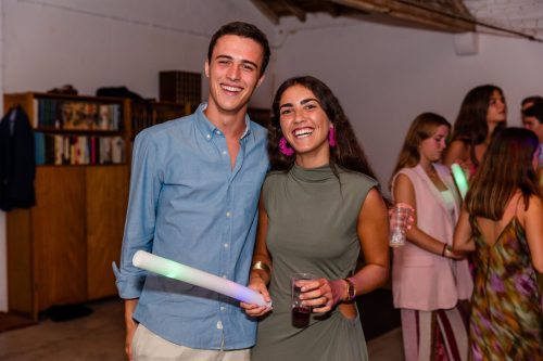 00201- 18 anos Leonor