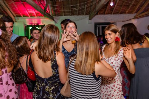 00230- 18 anos Leonor