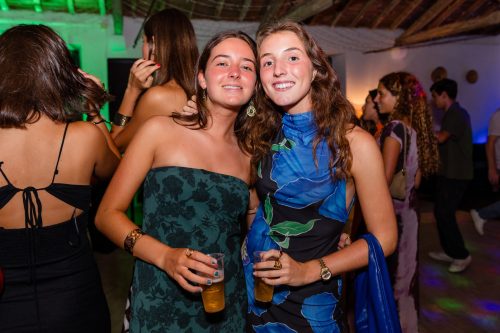 00234- 18 anos Leonor