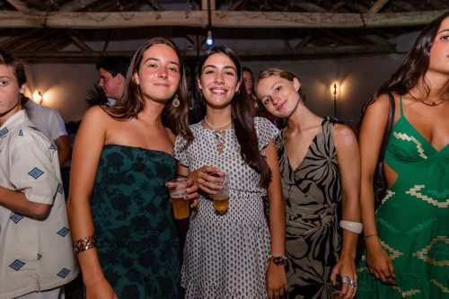 00236- 18 anos Leonor