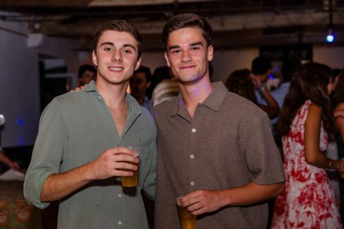 00242- 18 anos Leonor