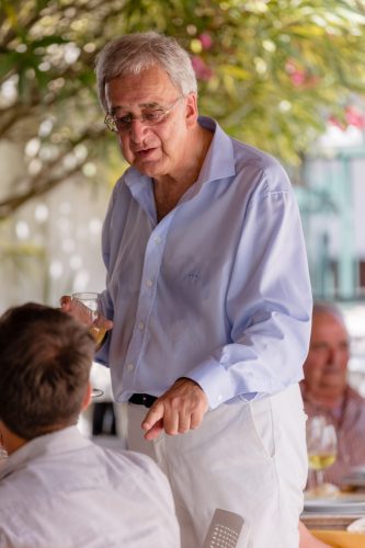 00242- 70 Anos Antonio Victor Melo