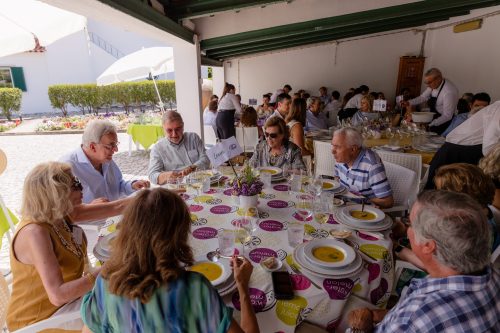 00245- 70 Anos Antonio Victor Melo