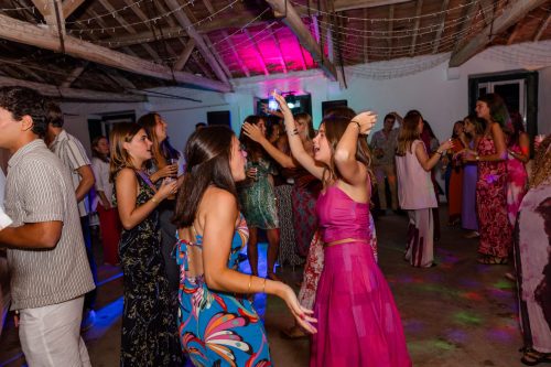 00258- 18 anos Leonor