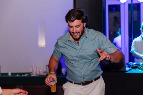 00261- 18 anos Leonor