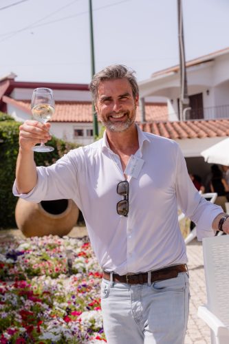 00300- 70 Anos Antonio Victor Melo