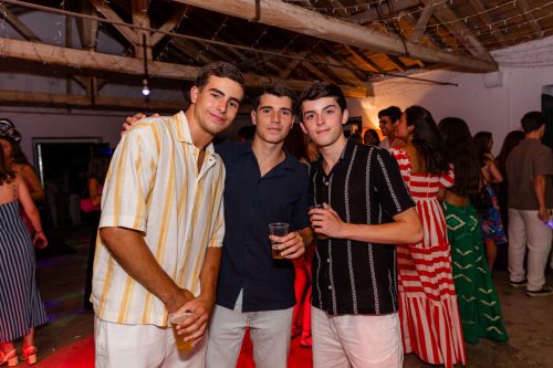 00307- 18 anos Leonor