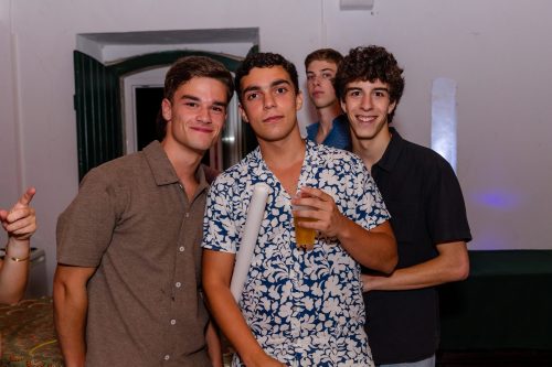 00311- 18 anos Leonor