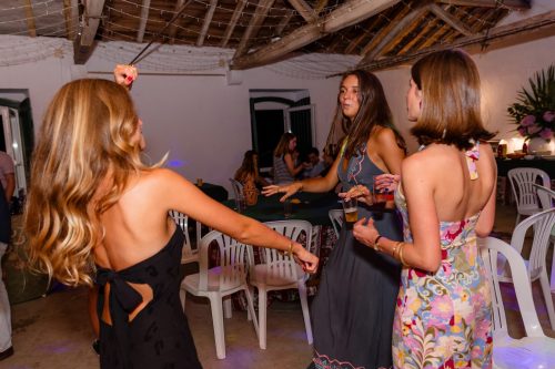 00323- 18 anos Leonor