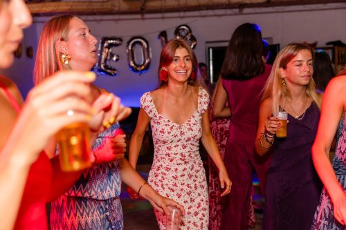 00328- 18 anos Leonor