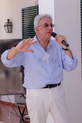 00332- 70 Anos Antonio Victor Melo