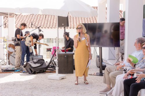 00337- 70 Anos Antonio Victor Melo