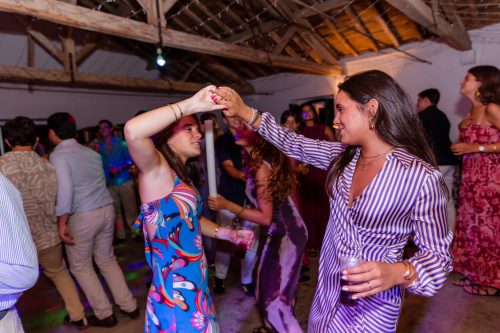 00356- 18 anos Leonor