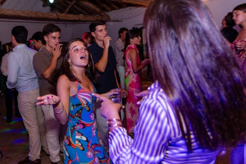 00357- 18 anos Leonor