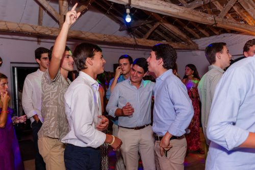 00361- 18 anos Leonor