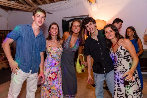 00376- 18 anos Leonor