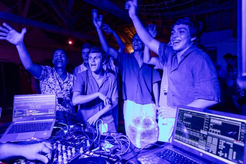 00390- 18 anos Leonor