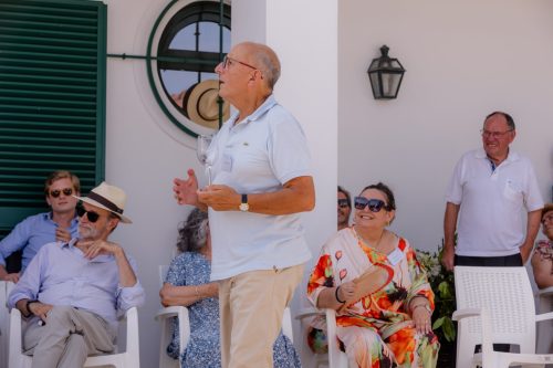 00402- 70 Anos Antonio Victor Melo