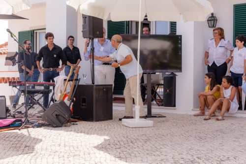 00404- 70 Anos Antonio Victor Melo