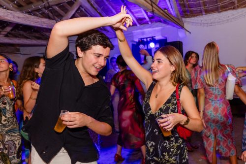 00427- 18 anos Leonor