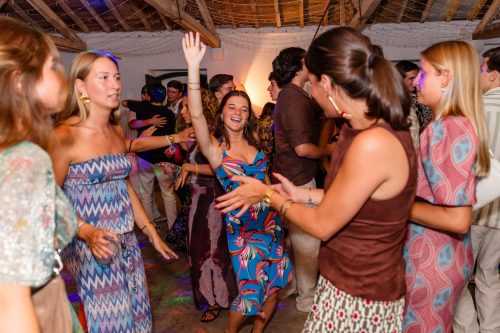 00432- 18 anos Leonor