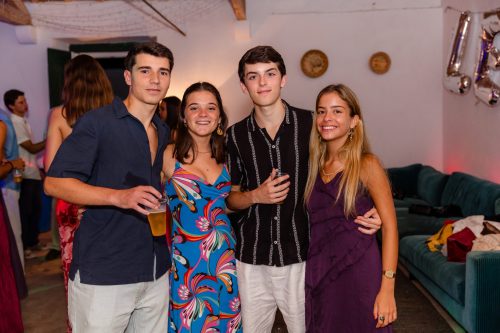 00449- 18 anos Leonor