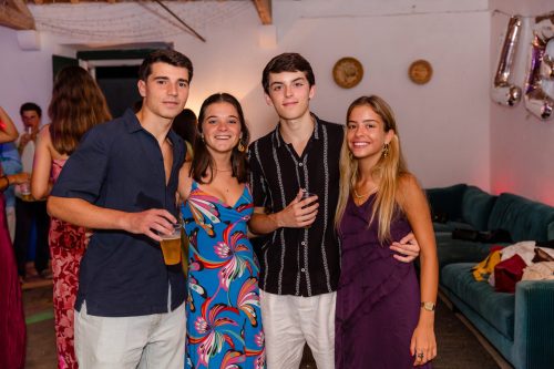 00450- 18 anos Leonor