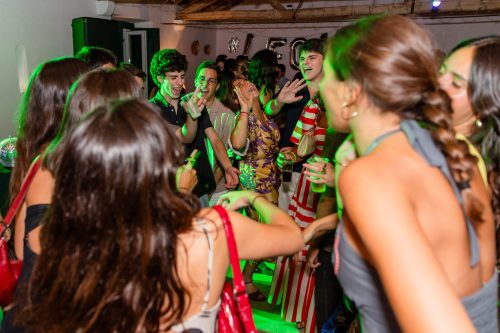 00467- 18 anos Leonor