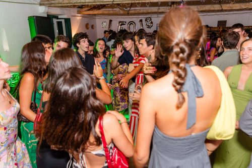 00468- 18 anos Leonor