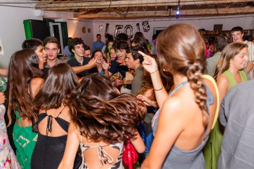 00469- 18 anos Leonor