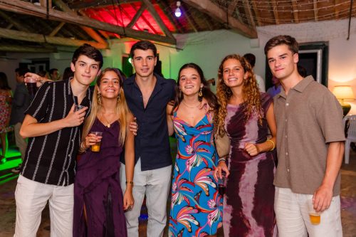 00477- 18 anos Leonor