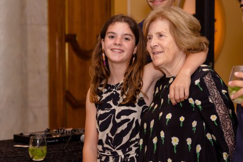 00484- 18 Anos Francisca e Madalena