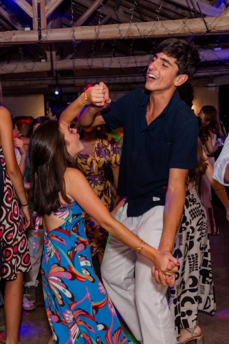00519- 18 anos Leonor