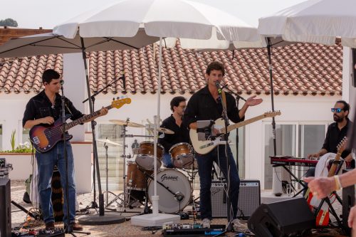 00538- 70 Anos Antonio Victor Melo