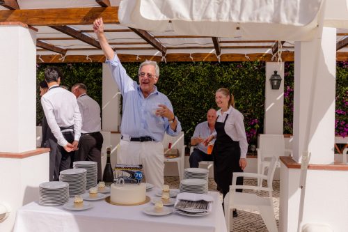 00573- 70 Anos Antonio Victor Melo