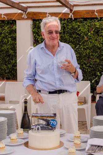 00574- 70 Anos Antonio Victor Melo