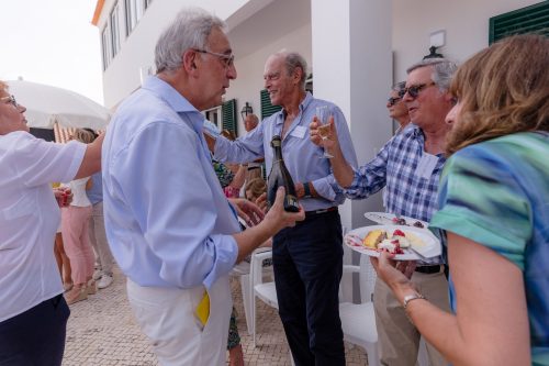 00593- 70 Anos Antonio Victor Melo