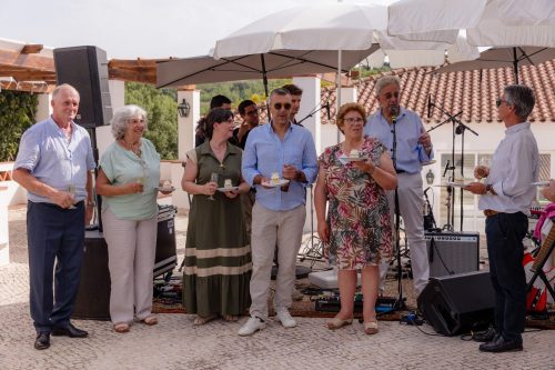 00607- 70 Anos Antonio Victor Melo