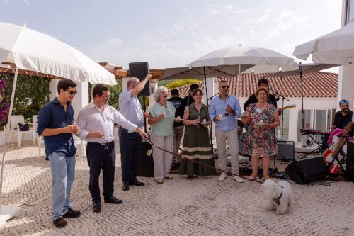 00609- 70 Anos Antonio Victor Melo