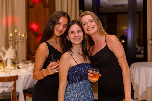 00633- 18 Anos Francisca e Madalena