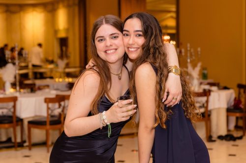 00697- 18 Anos Francisca e Madalena