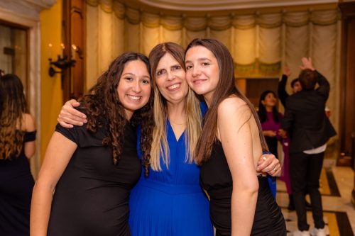 00716- 18 Anos Francisca e Madalena