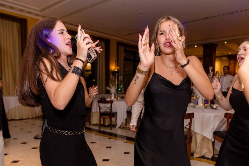 00738- 18 Anos Francisca e Madalena