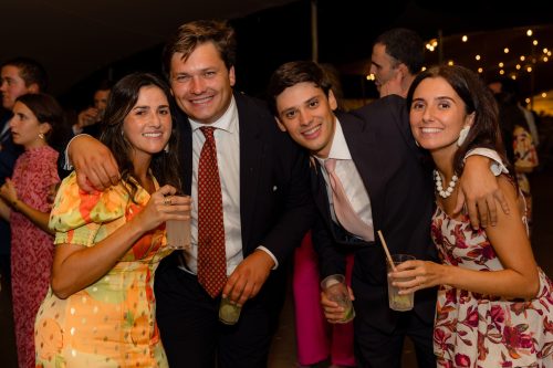 02300 - AnaAntonio
